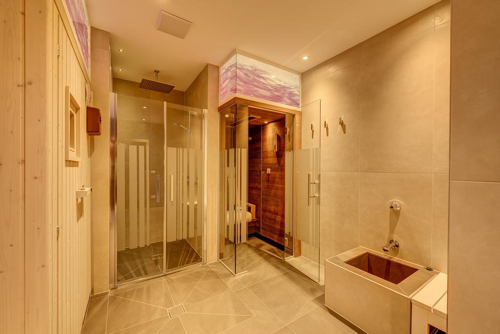 Garni Hotel Kessler Tirolo Luaran gambar