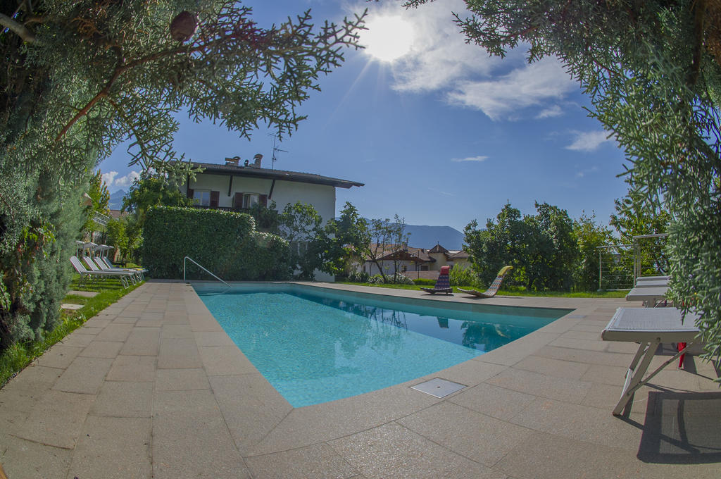 Garni Hotel Kessler Tirolo Luaran gambar