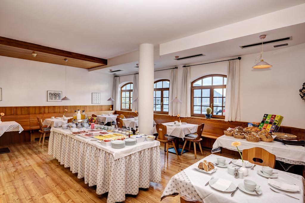 Garni Hotel Kessler Tirolo Luaran gambar