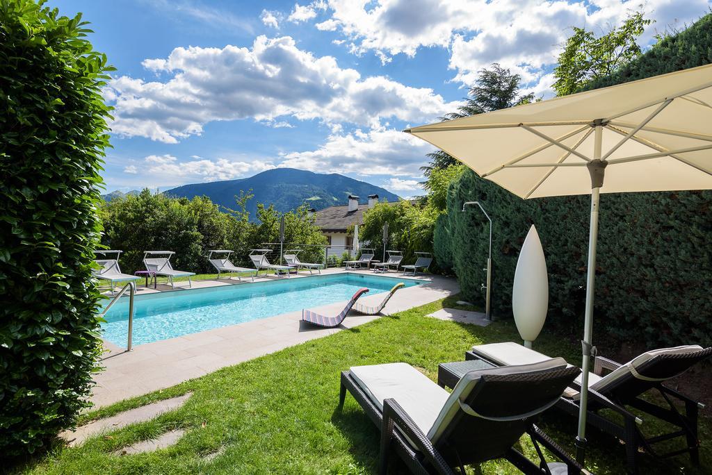 Garni Hotel Kessler Tirolo Luaran gambar